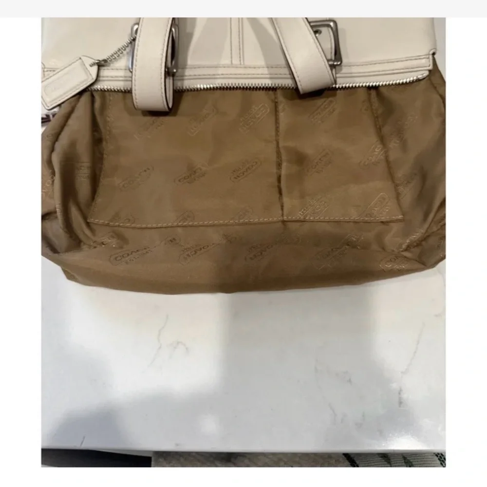 Coach Vintage Legacy Satchel.  Creed H33-9545 - Picture 9 of 9